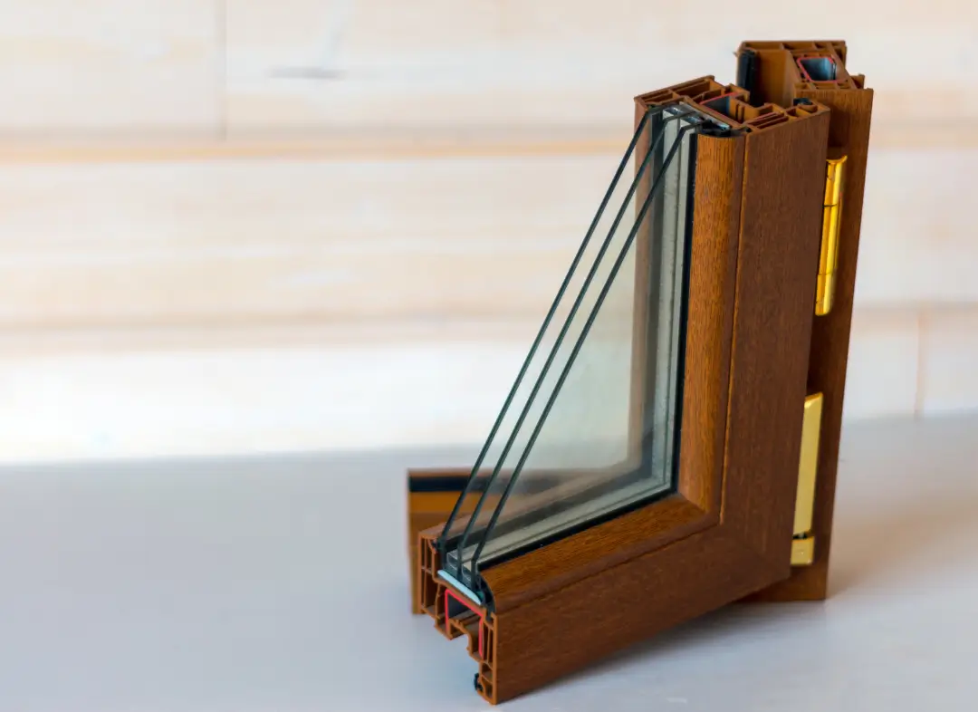 Installation de fenêtre en bois sur mesure Caumont-sur-Durance